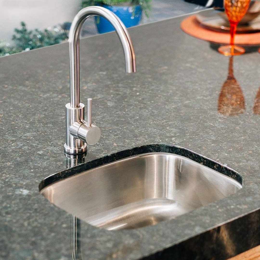 SUMMERSET 19x15" Undermount Sink