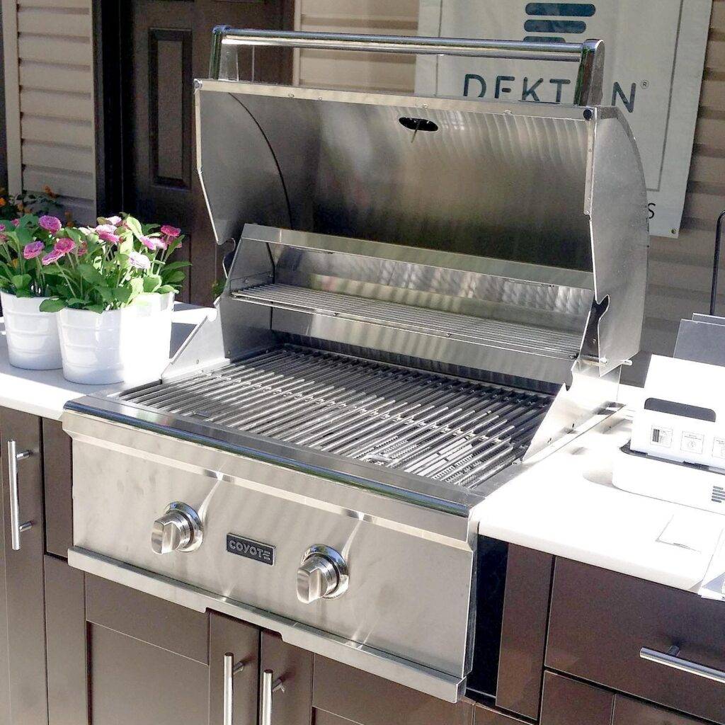 Coyote C-Series 28-Inch 2-Burner Built-In Natural Gas Grill - C1C28NG